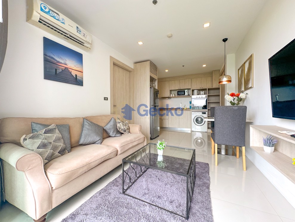 1 Bedroom Condo in The Jewel Pratumnak Pratumnak C012398 (Photo 3)