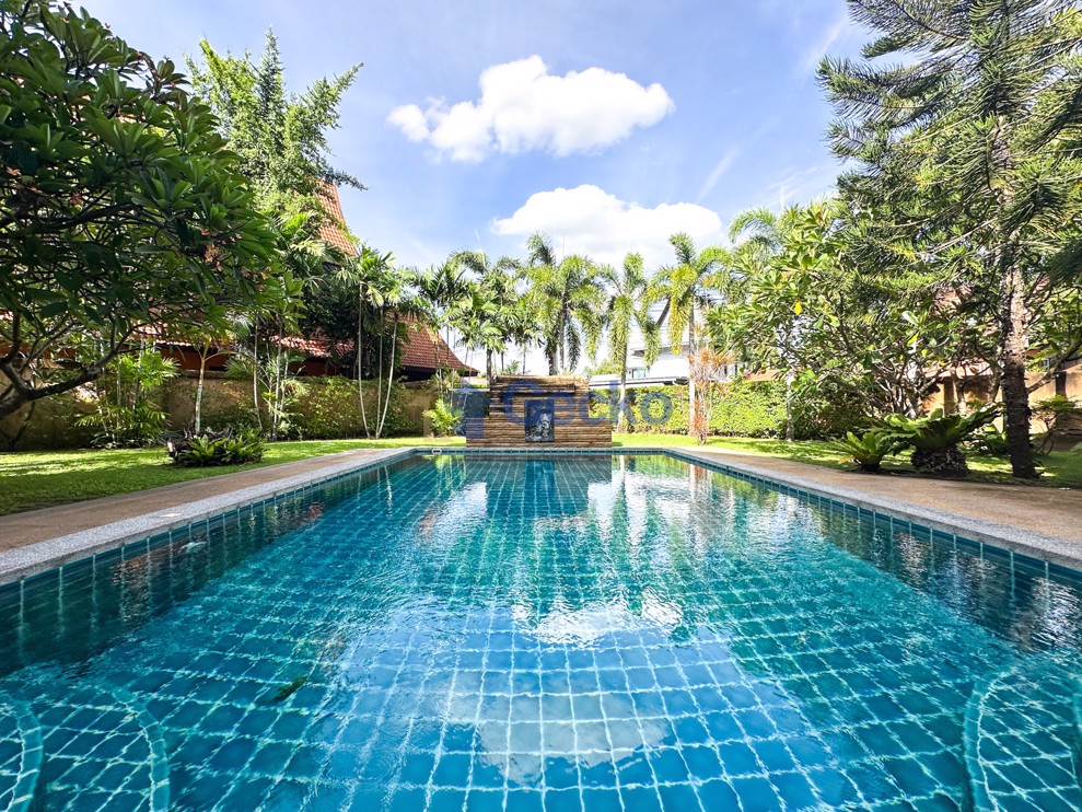 4 Bedrooms House in Lanna Villa  East Pattaya H012526 (Photo 3)