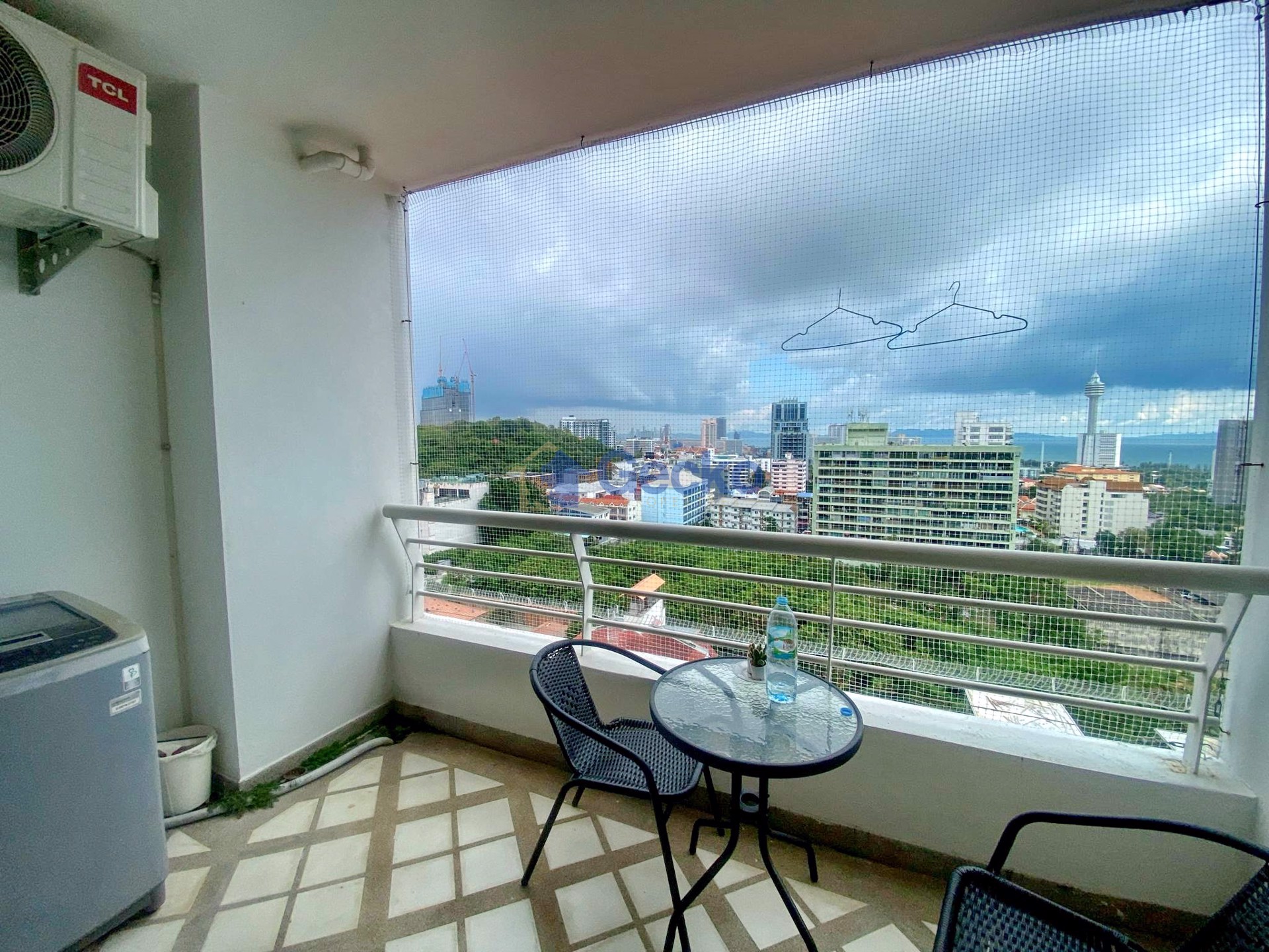 Studio Condo in Pattaya Hill Resort Pratumnak C012533