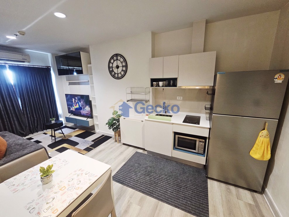 1 Bedroom Condo in Centric Sea Central Pattaya C012534 (Photo 2)
