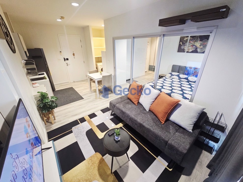1 Bedroom Condo in Centric Sea Central Pattaya C012534 (Photo 3)