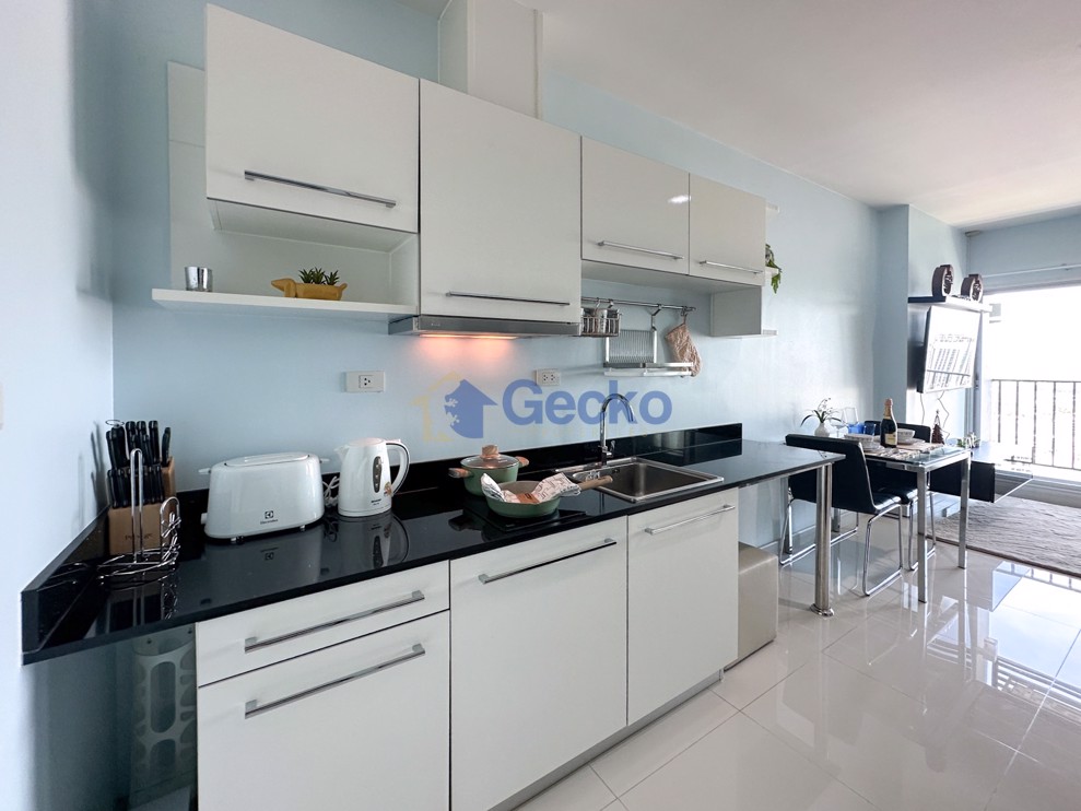 1 Bedroom Condo in Centric Sea Central Pattaya C012535 (Photo 4)