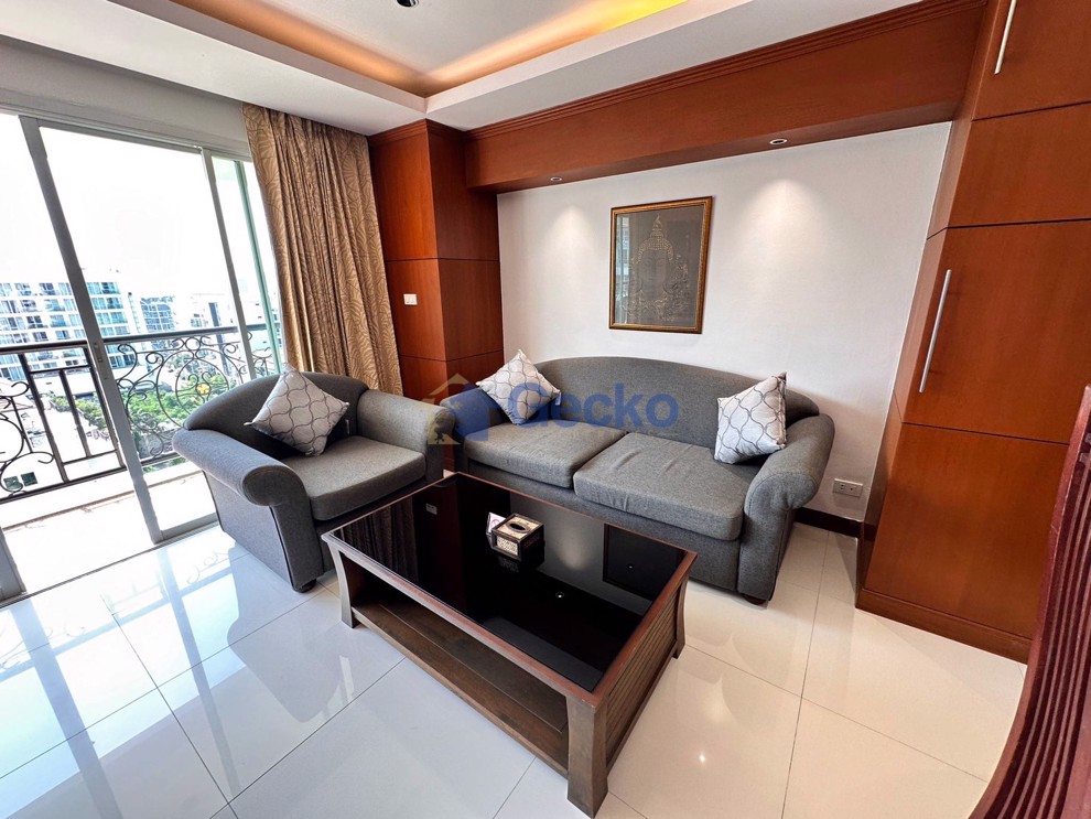 1 Bedroom Condo in Tara Court Pratumnak C012536 (Photo 3)