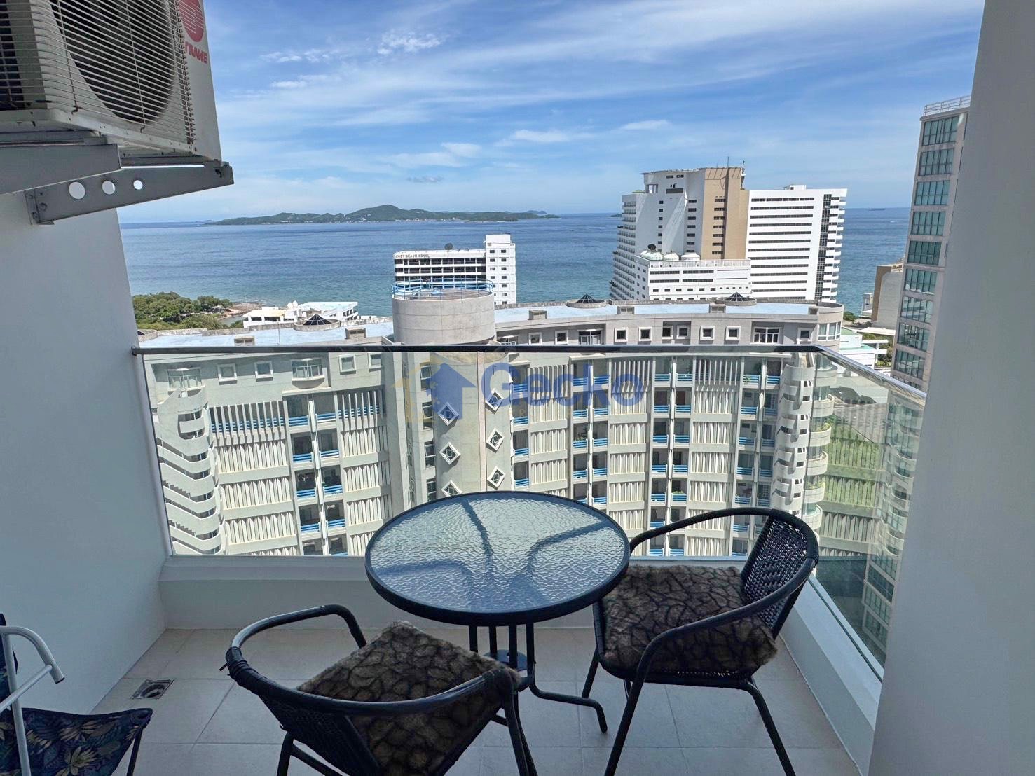 Studio Condo in The Cliff Pratumnak C012538