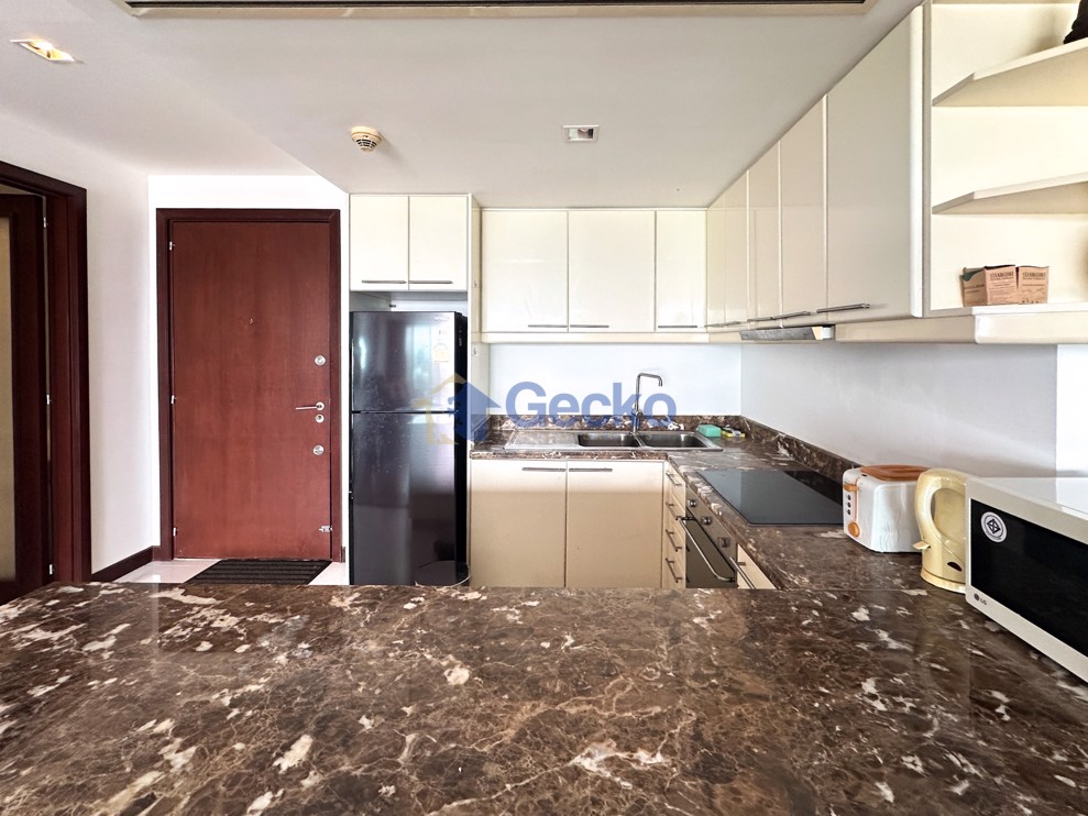 1 Bedroom Condo in Viewtalay Sands Na Jomtien C012545 (Photo 2)