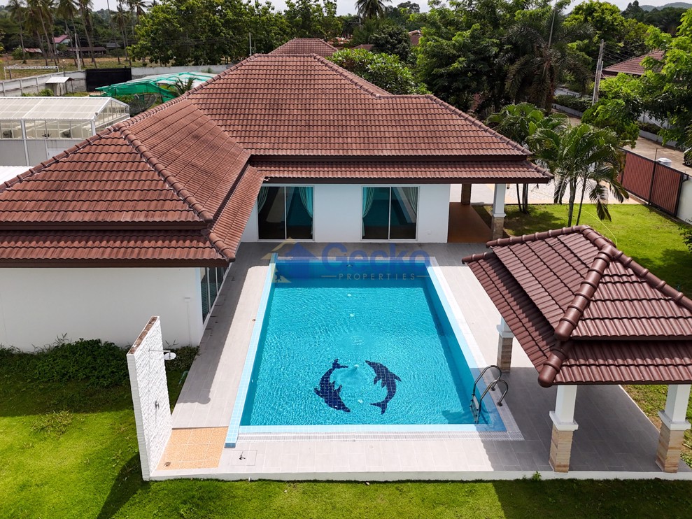 3 Bedrooms House in Unique Villas  Na Jomtien H012557 (Photo 1)