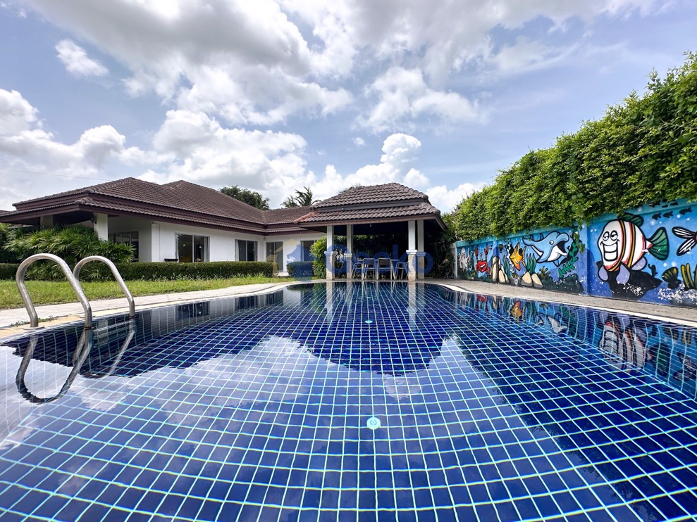 3 ห้องนอน บ้าน in Unique Villas  นาจอมเทียน H012558 (Photo 2)