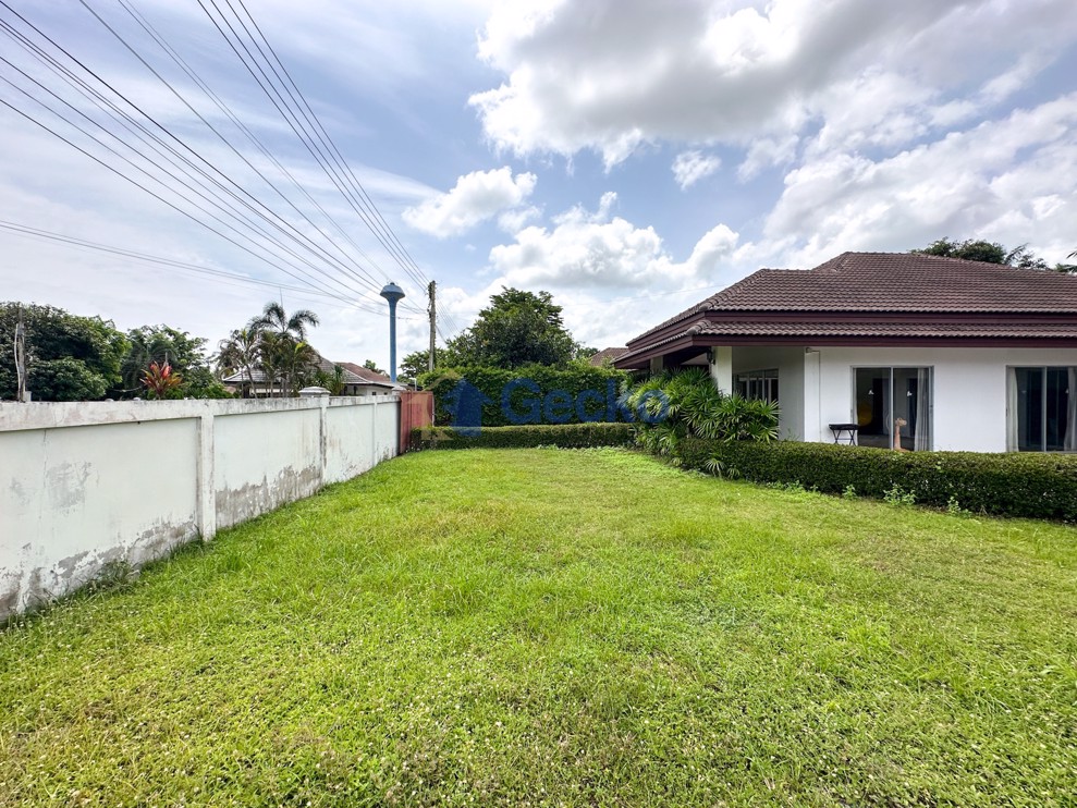 3 ห้องนอน บ้าน in Unique Villas  นาจอมเทียน H012558 (Photo 3)