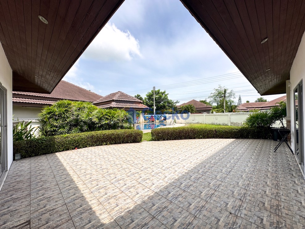 3 ห้องนอน บ้าน in Unique Villas  นาจอมเทียน H012558 (Photo 4)
