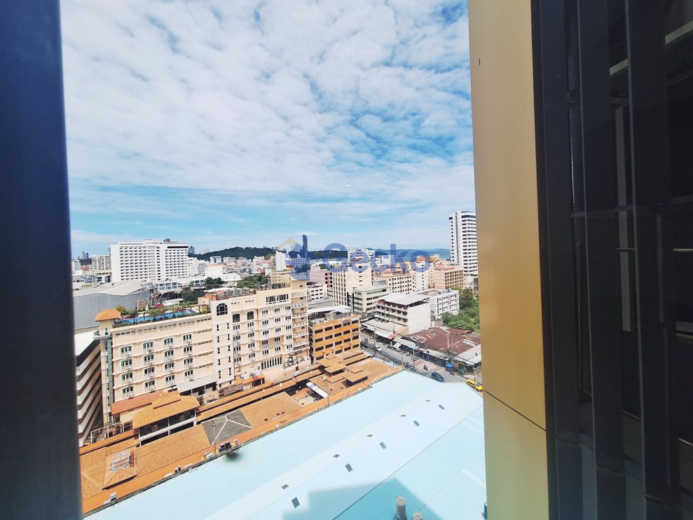 1 Bedroom Condo in EDGE Central Pattaya Central Pattaya C012563 (Photo 4)