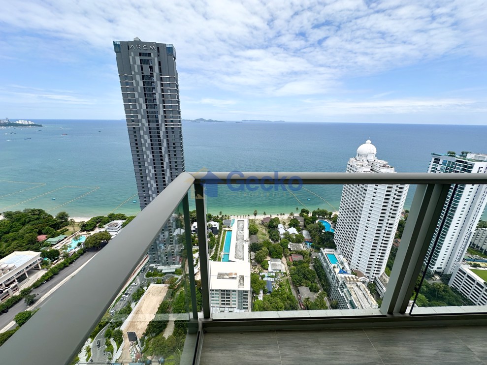 1 Bedroom Condo in The Riviera Wong Amat Beach Wongamat C012565 (Cover Photo)