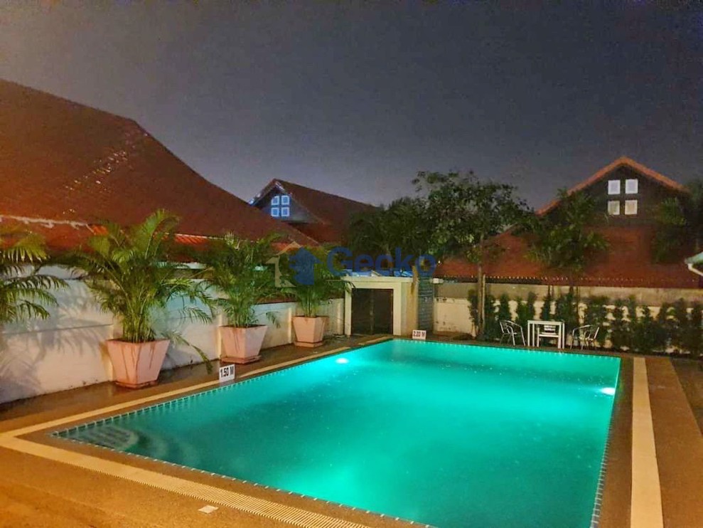 5 ห้องนอน บ้าน in The Ville Jomtien  จอมเทียน H012566 (Photo 3)