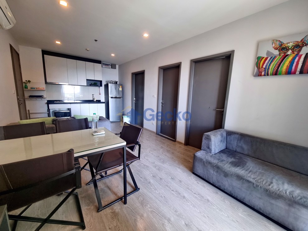 2 Bedrooms Condo in The Base Central Pattaya C012568 (Photo 3)