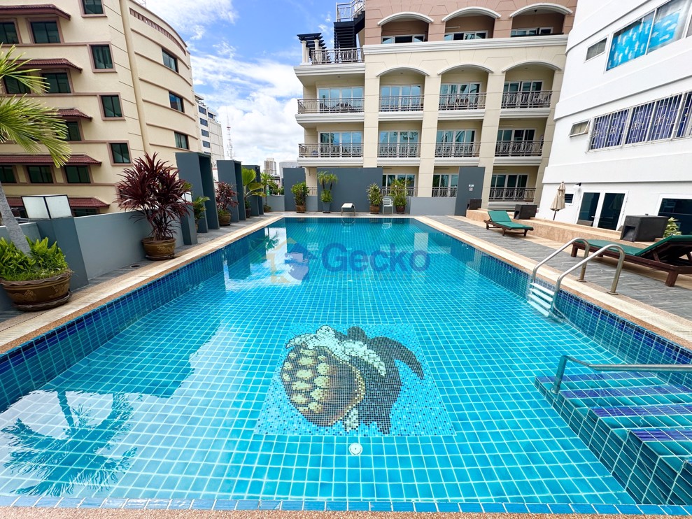 Studio Condo in Pattaya Beach Condo Central Pattaya C012570 (Cover Photo)