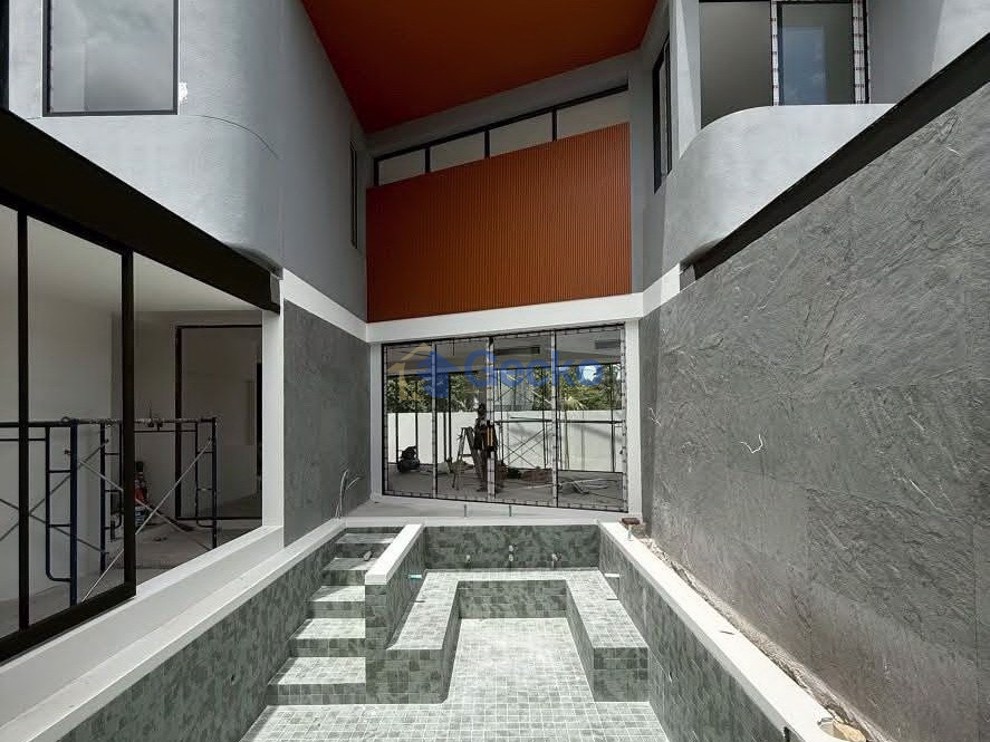 3 ห้องนอน บ้าน  พัทยาตะวันออก H012573 (Photo 2)