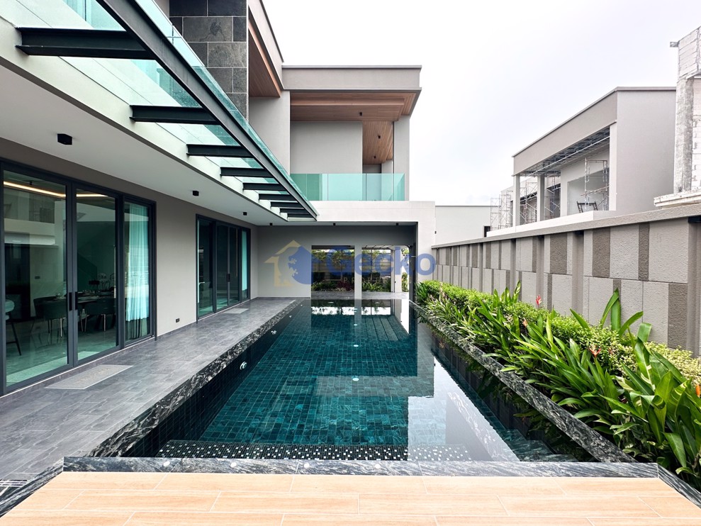 5 Bedrooms House in Arrowanyx  Huay Yai H010807 (Cover Photo)