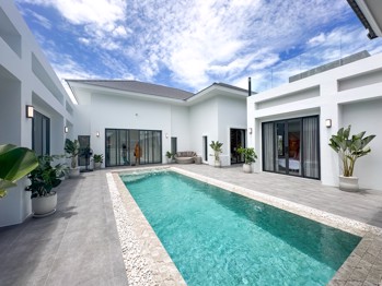 5 ห้องนอน บ้าน in Paradise Villa 3  พัทยาตะวันออก H012593
