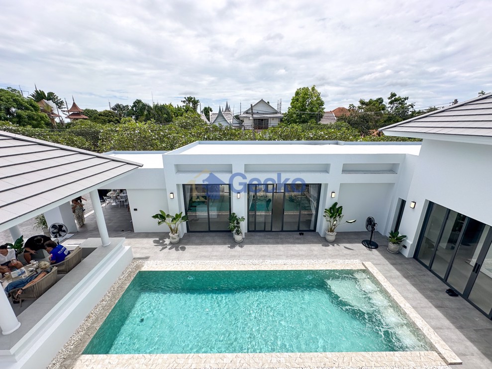 5 ห้องนอน บ้าน in Paradise Villa 3  พัทยาตะวันออก H012593 (Photo 1)