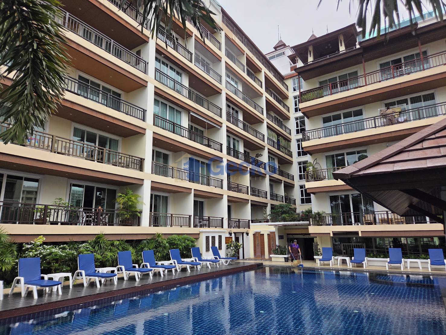 Studio Condo in Jomtien Beach Penthouse Jomtien C012599