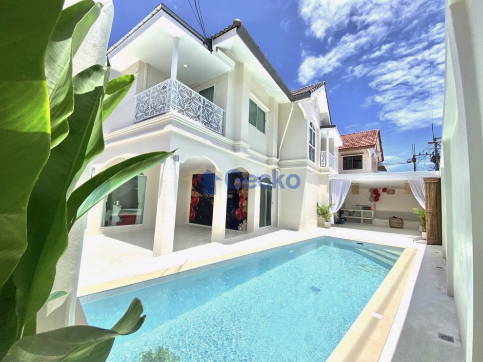 5 ห้องนอน บ้าน in Country Club Villa  พัทยาตะวันออก H012612 (Cover Photo)