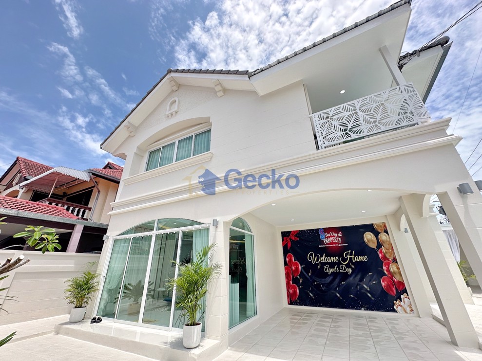 5 ห้องนอน บ้าน in Country Club Villa  พัทยาตะวันออก H012612 (Photo 3)