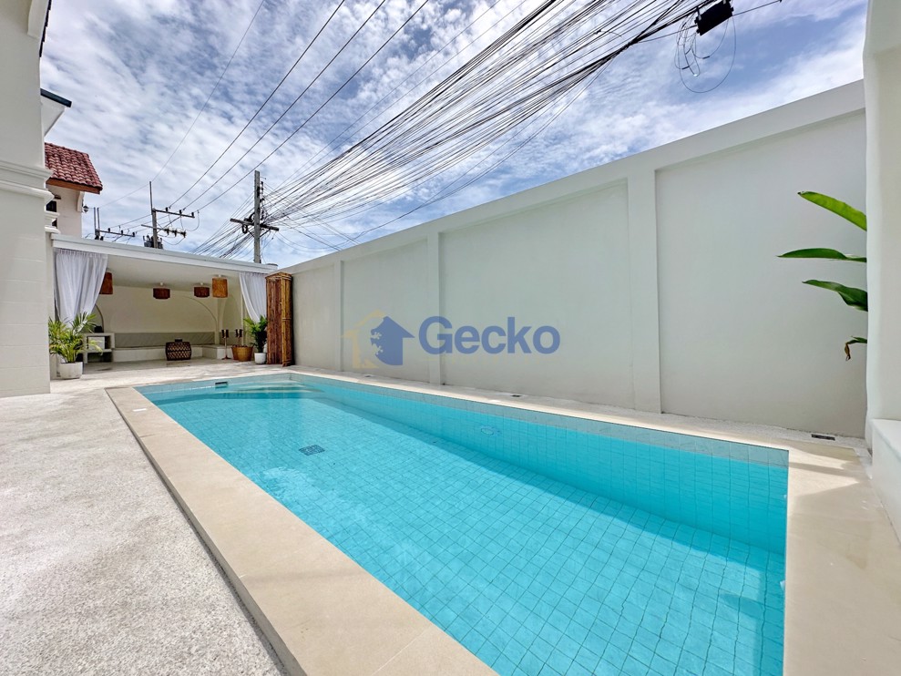 5 ห้องนอน บ้าน in Country Club Villa  พัทยาตะวันออก H012612 (Photo 2)