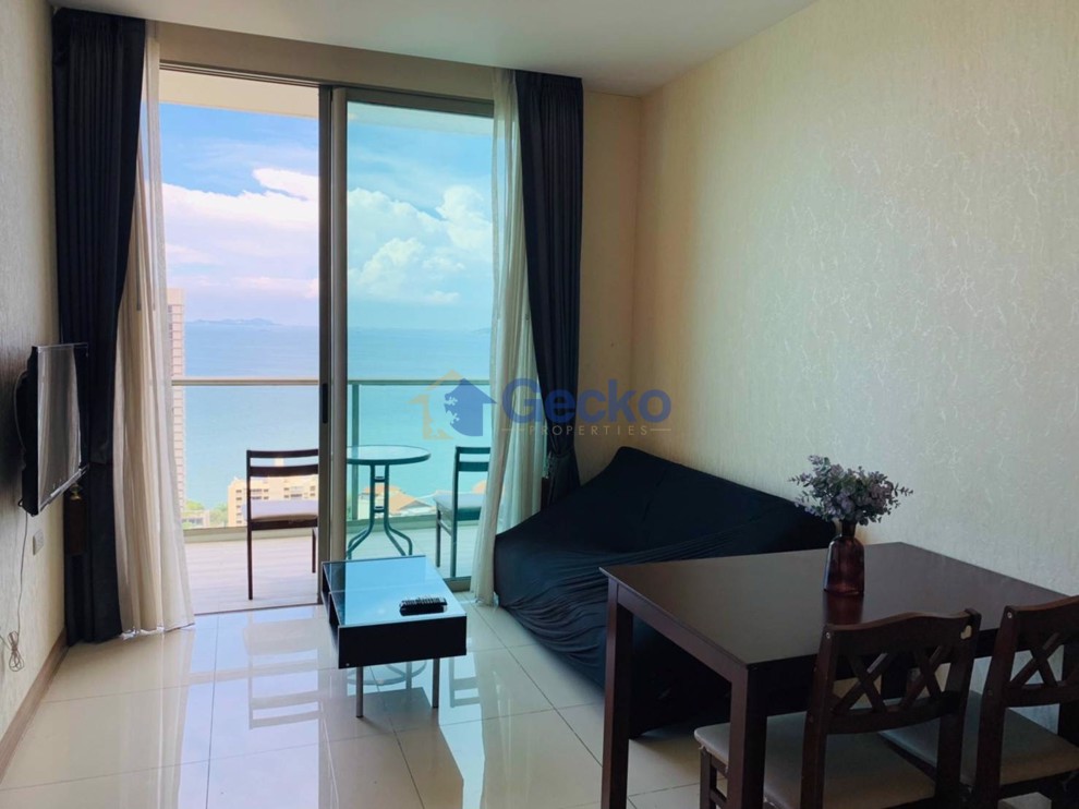 1 Bedroom Condo in The Riviera Wong Amat Beach Wongamat C012627 (Photo 1)