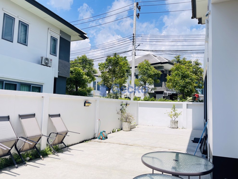 3 ห้องนอน บ้าน in Patta Prime  พัทยาตะวันออก H012629 (Photo 3)