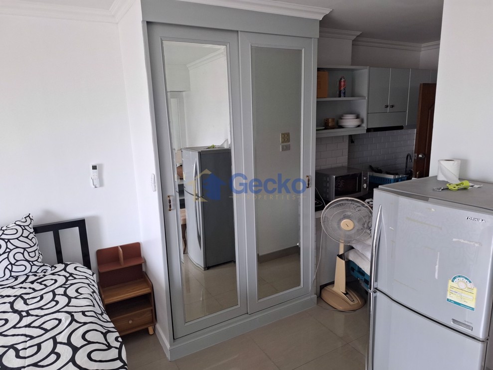 Studio Condo in View Talay 1 Jomtien C012639 (Photo 4)