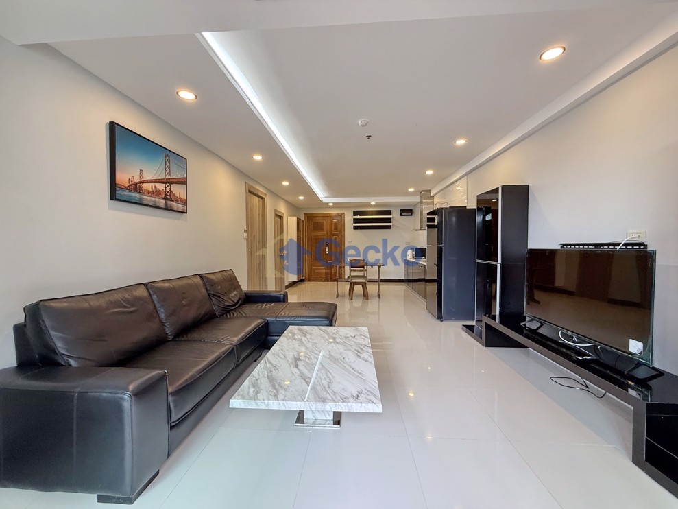 1 Bedroom Condo in Nova Atrium Central Pattaya C012630 (Photo 1)