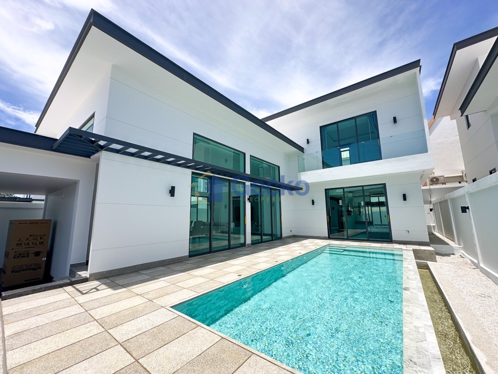 3 ห้องนอน บ้าน in Layan Residence  พัทยาตะวันออก H012648 (Cover Photo)