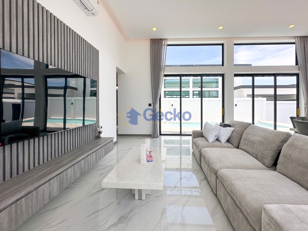 3 ห้องนอน บ้าน in Layan Residence  พัทยาตะวันออก H012648 (Photo 4)