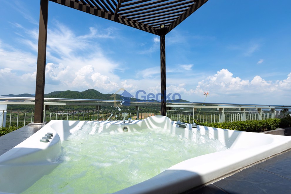 5 Bedrooms Condo in Crystal Bay Golf Club Siracha C012656 (Photo 3)