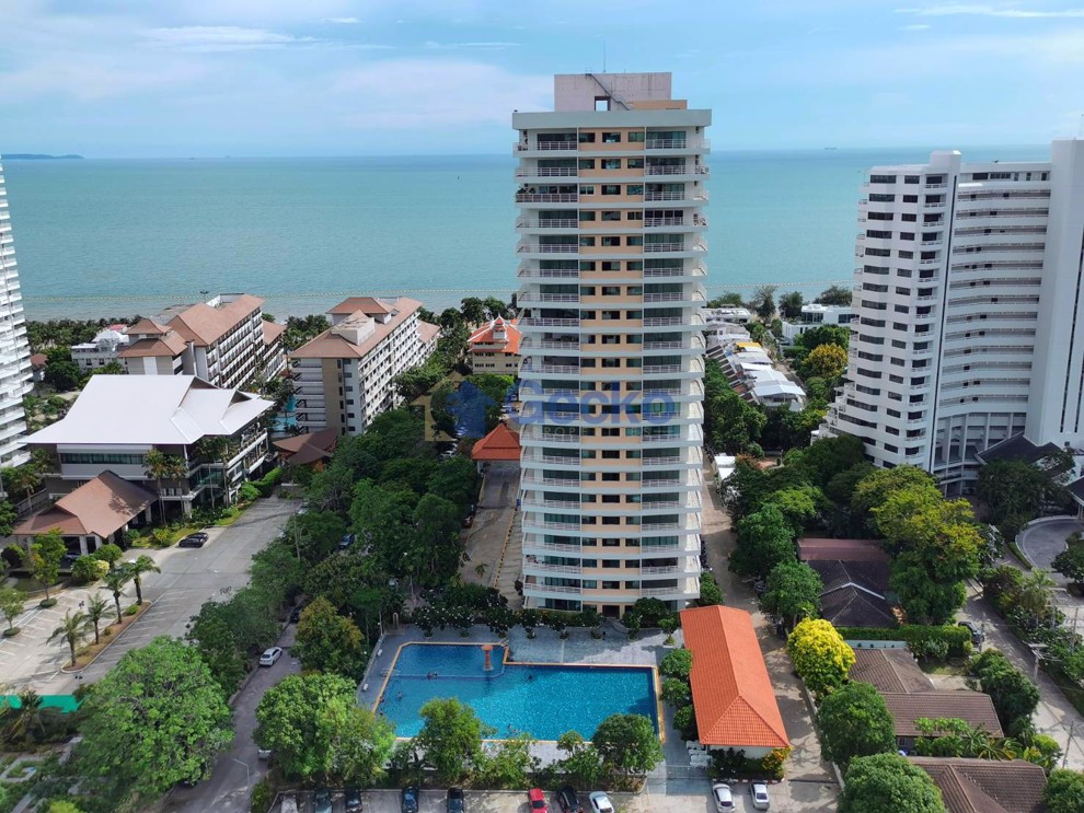 Studio Condo in View Talay 5 Jomtien C012660 (Photo 1)