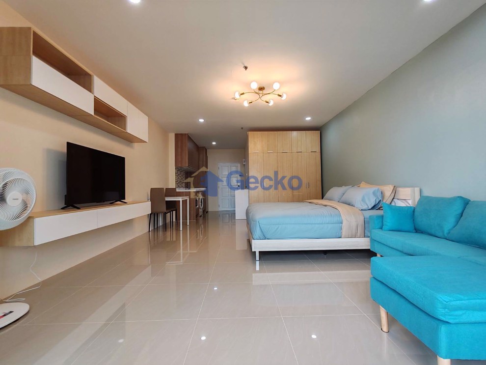 Studio Condo in View Talay 5 Jomtien C012660 (Photo 2)