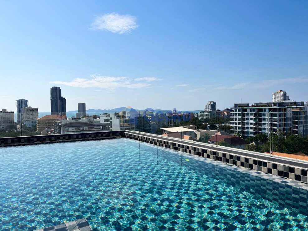 Siam Oriental Star condo (Photo 1)