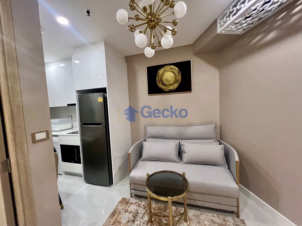 1 Bedroom Condo in Copacabana Beach Jomtien C012663 (Photo 3)