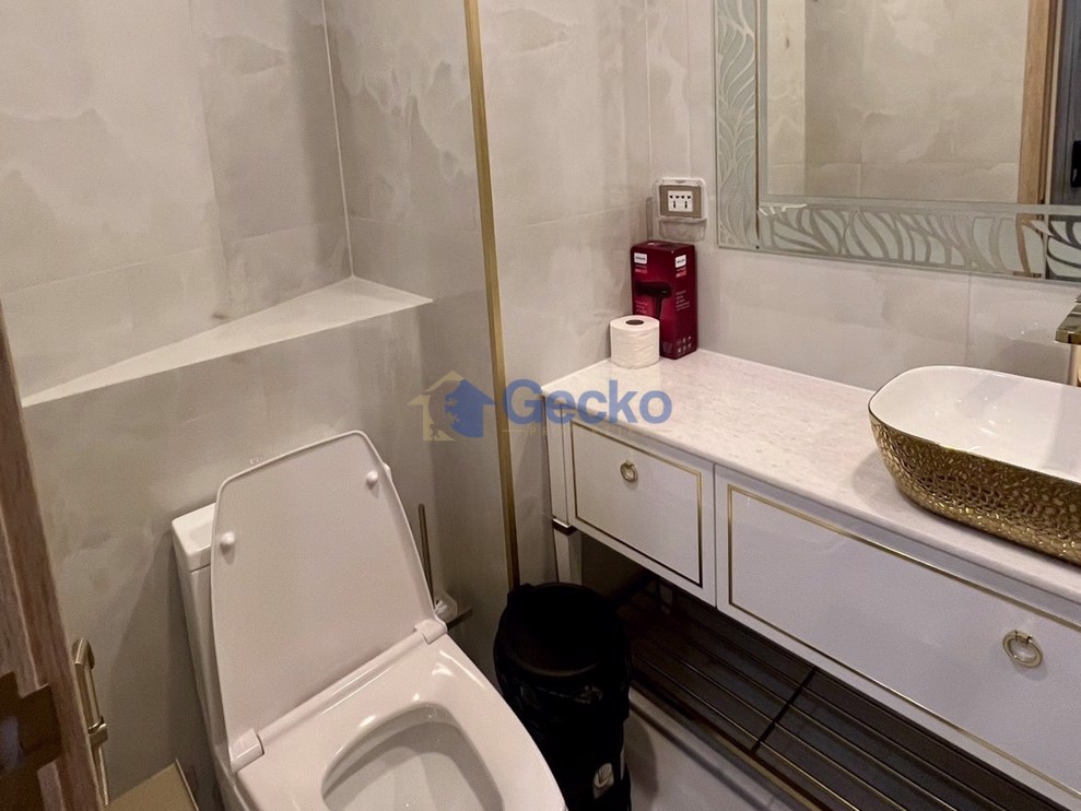 1 Bedroom Condo in Copacabana Beach Jomtien C012663 (Photo 4)