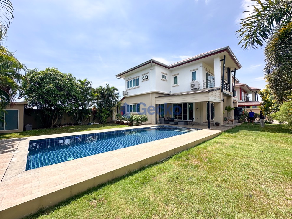 4 ห้องนอน บ้าน in เลคไซด์ คอร์ท 5  พัทยาตะวันออก H012665 (Photo 1)
