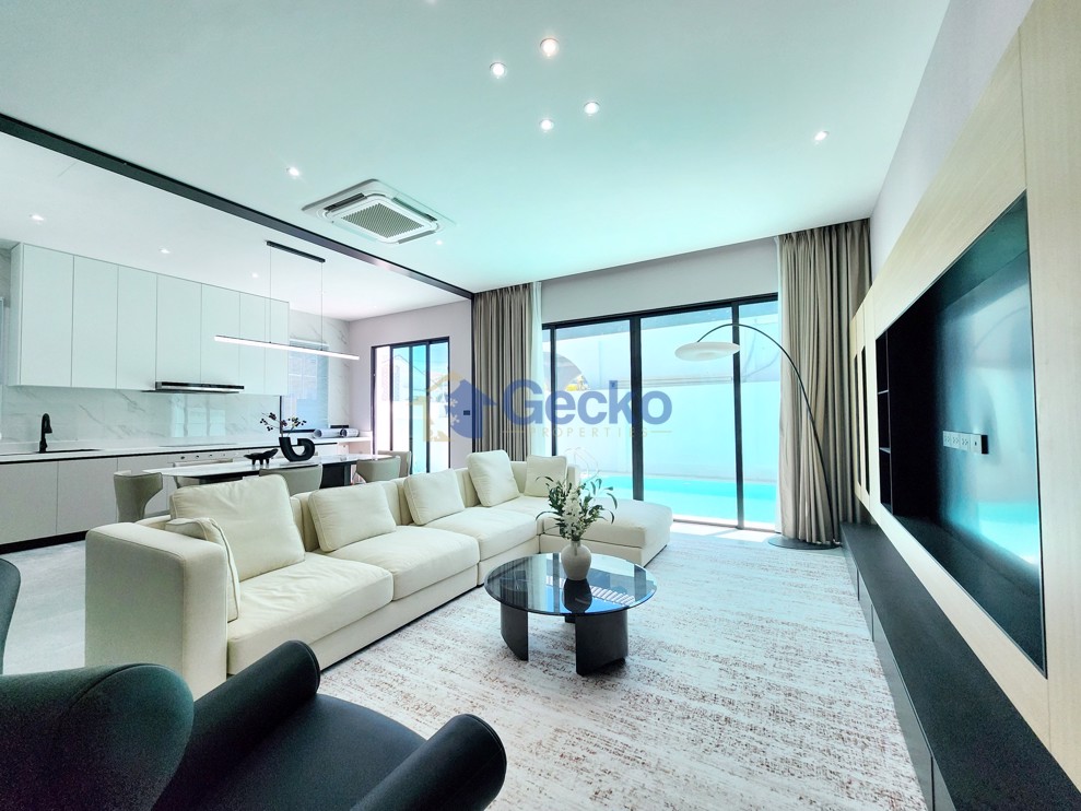 5 Bedrooms House in Jomtien Condotel  Jomtien H012260 (Photo 4)
