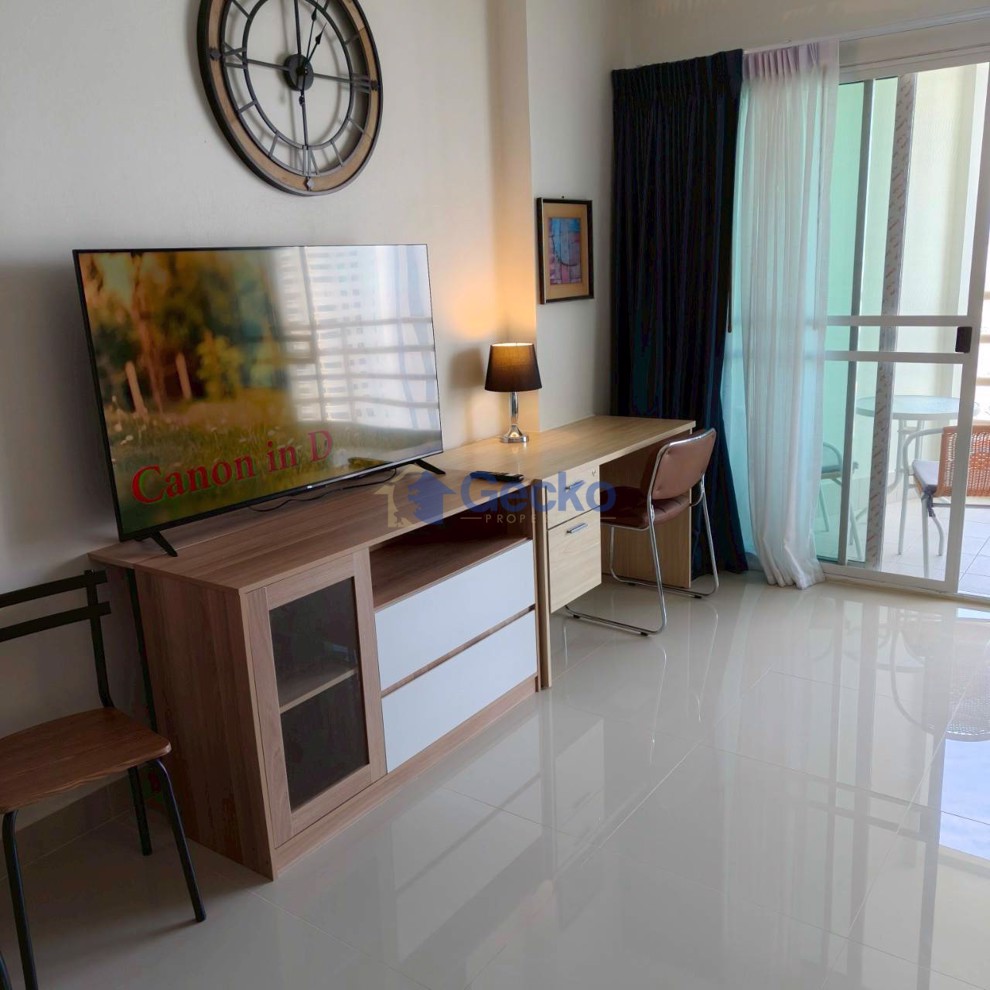 Studio Condo in View Talay 5 Jomtien C012669 (Photo 1)