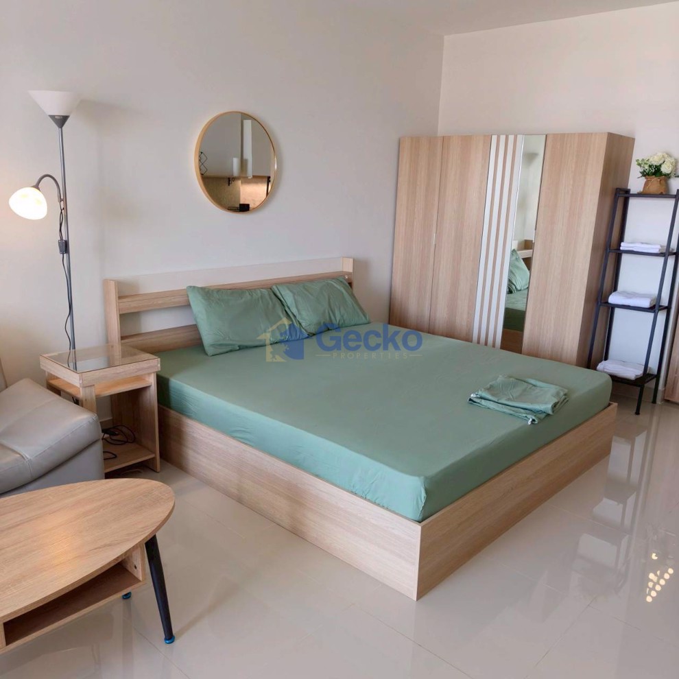 Studio Condo in View Talay 5 Jomtien C012669 (Photo 3)