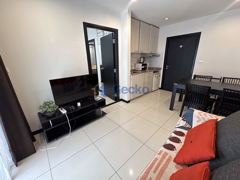 1 Bedroom Condo in Siam Oriental Elegance 2 Pratumnak C012670 (Photo 4)