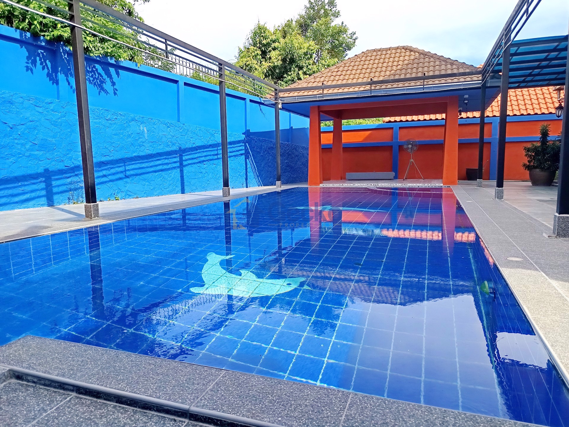 5 Bedrooms House  East Pattaya H012675