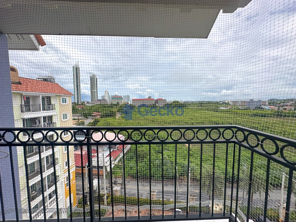 3 Bedrooms Condo in Seven Seas Cote D'Azur Na Jomtien C012680 (Photo 1)