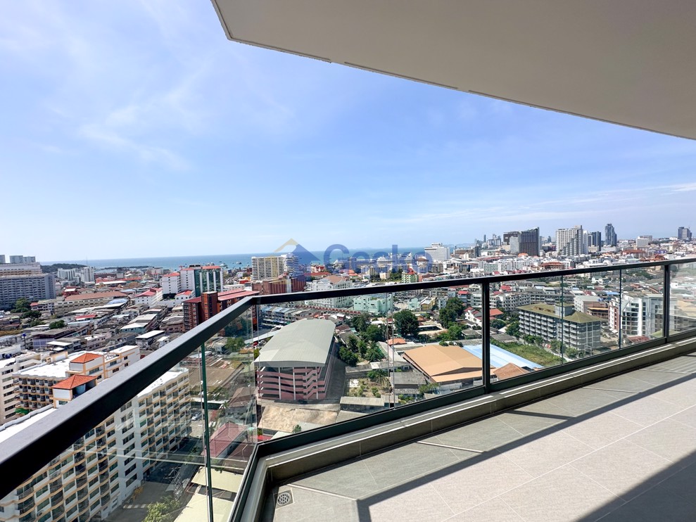 2 Bedrooms Condo in Arcadia Millennium Tower South Pattaya C012692 (Photo 1)