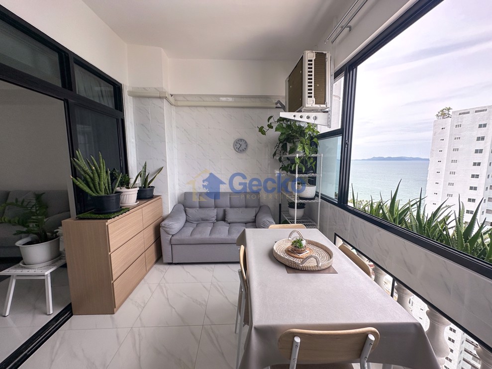 1 Bedroom Condo in Jomtien Complex Jomtien C012694 (Photo 3)