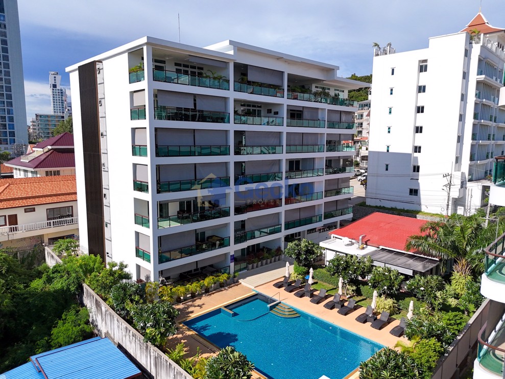 2 Bedrooms Condo in Siam Royal Ocean View Pratumnak C012700 (Photo 1)