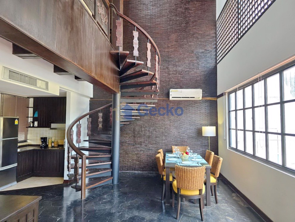 3 Bedrooms Condo in Panchalae Jomtien C012704 (Photo 3)