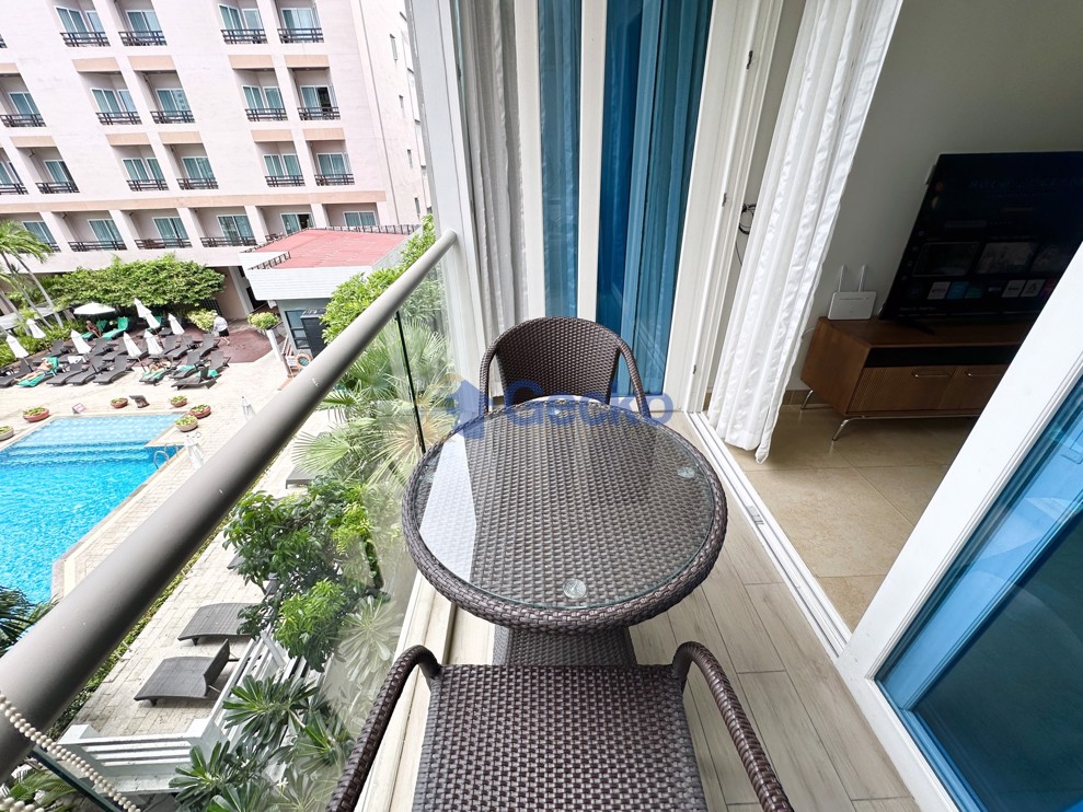 1 Bedroom Condo in Centara Avenue Residence and Suites Central Pattaya C012708 (Photo 1)